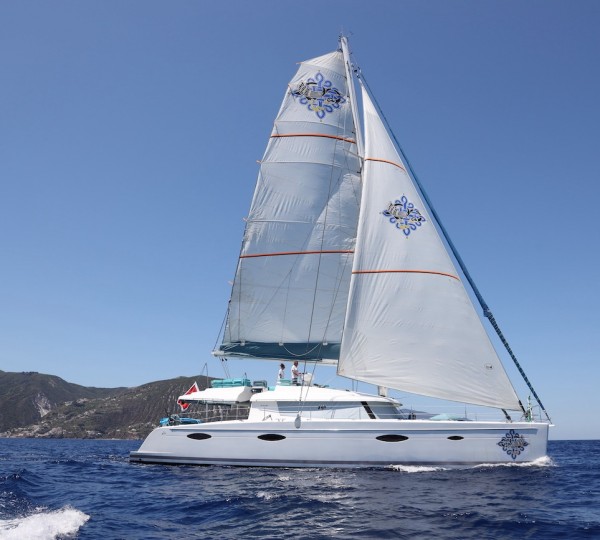 Luxury Catamaran Charter Yacht LIR