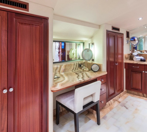 Master Ensuite Vanity Area