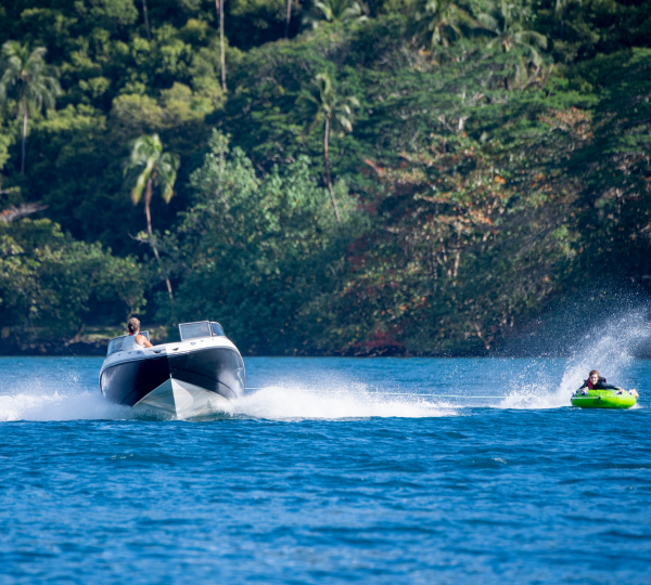 Mini Boat With Waterplay