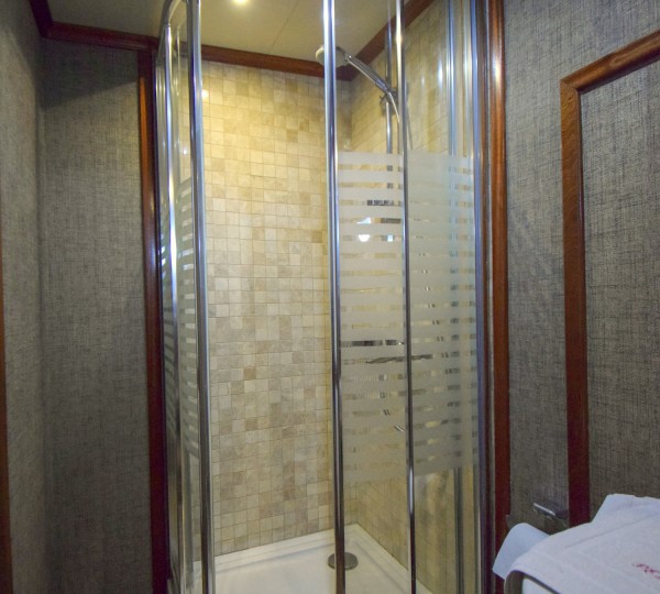 PERLA DEL MAR Interior - Double Ensuite