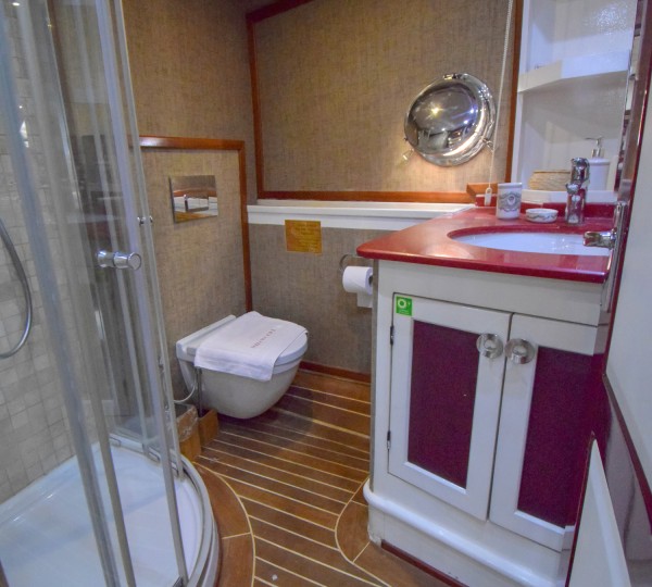 PERLA DEL MAR Interior - Second Master Ensuite