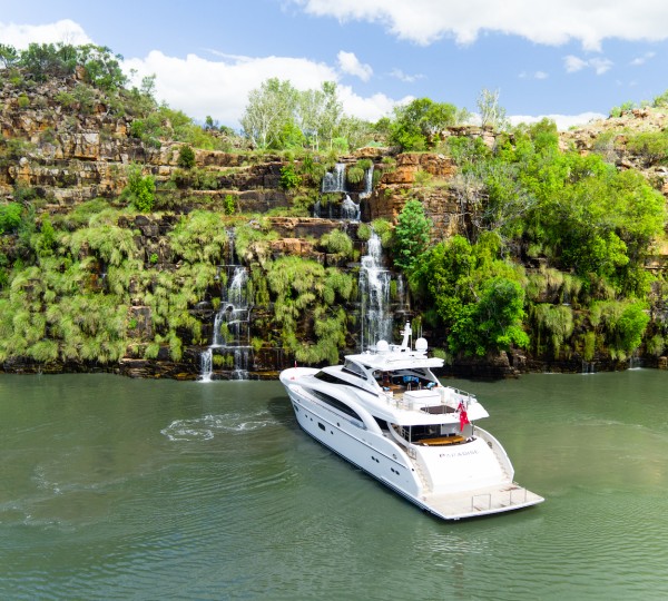 Paradise - Kings Cascade - Crow