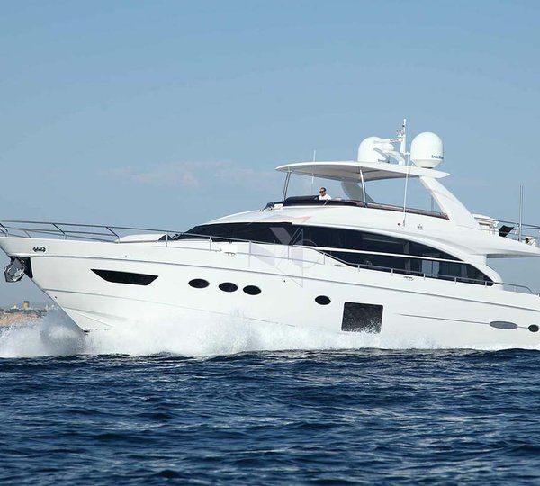 Princess Yacht SAMAKANDA - Running