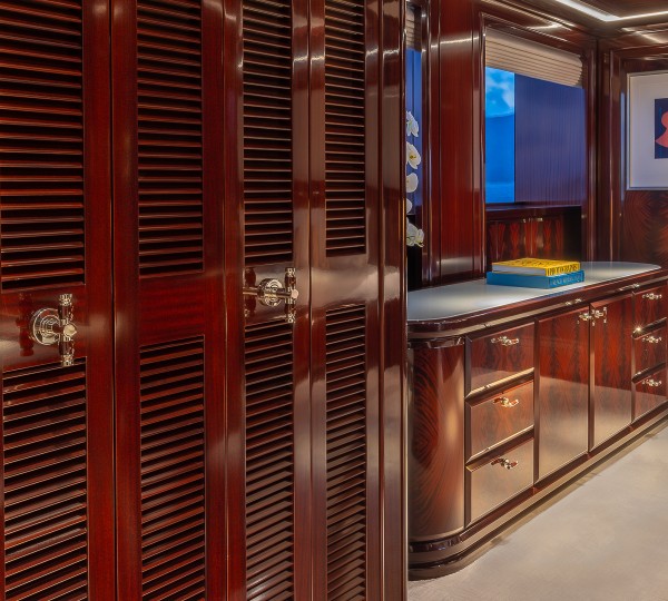 Rock It Master King Suite - Wardrobe Credit Yachting Image