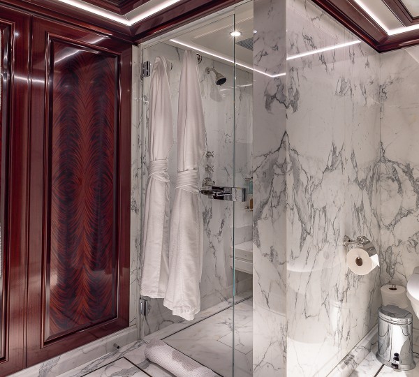 Rock It Twin Guest Cabin - Ensuite Credit Yachting Image