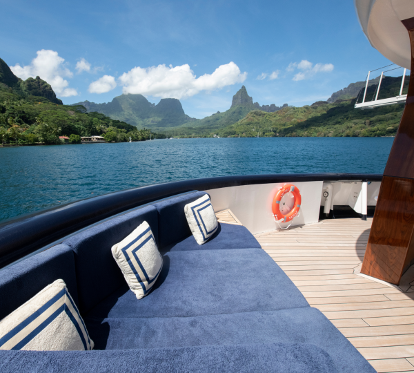 Sundeck Relaxation Area (5)