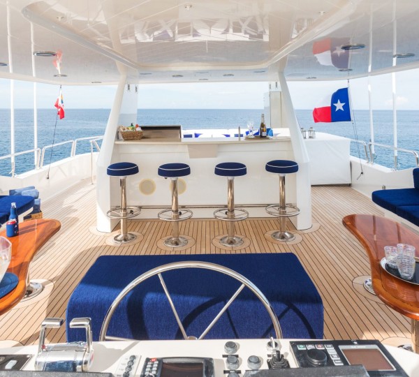 Sundeck Bar And Lounge