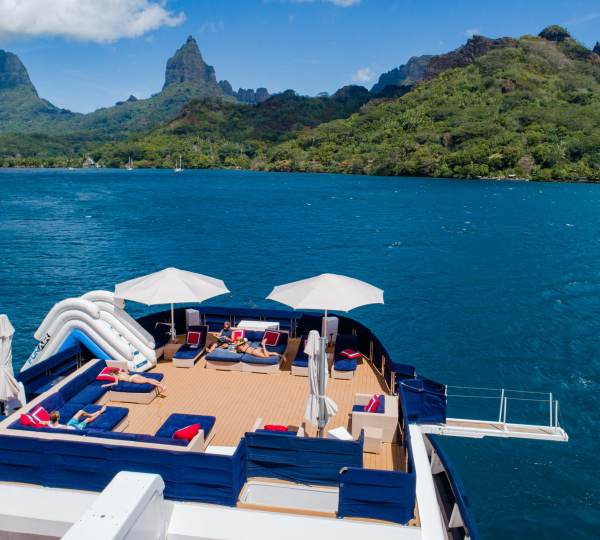 Sundeck With Flybridge