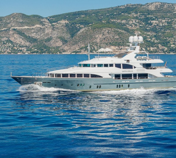 Superyacht JUSTA DELIA