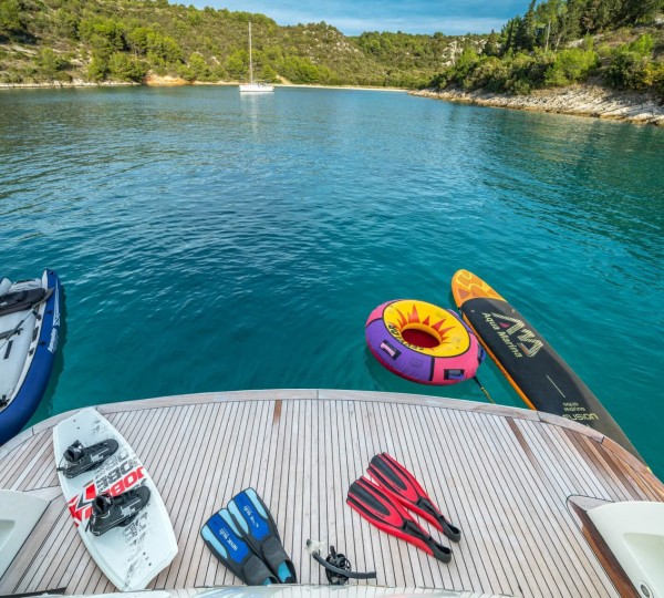Swim Platform With Toys