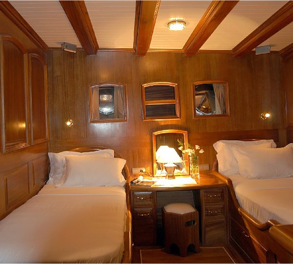 Twin Cabin 
