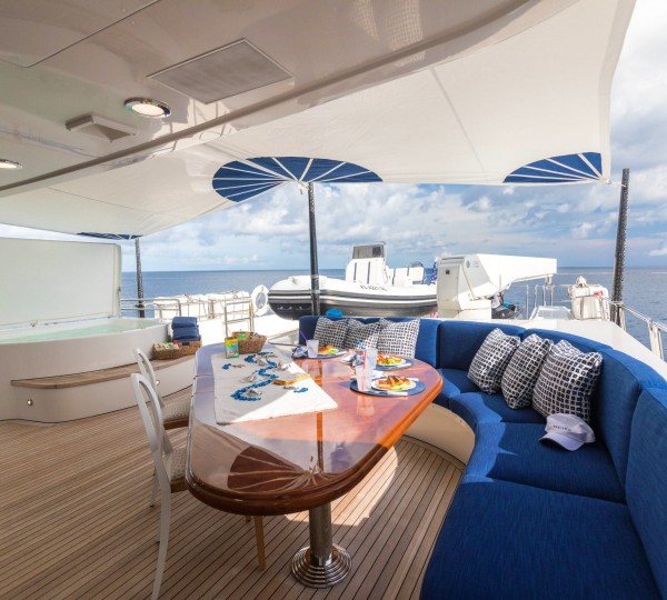 Upper Deck With Seating And Jacuzzi