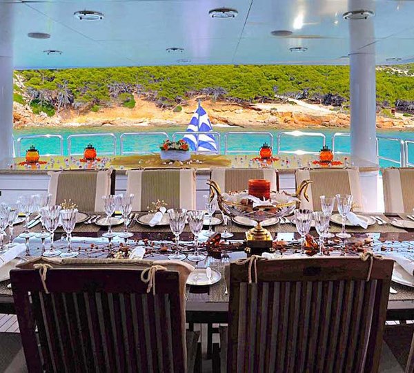 Upper Deck Al Fresco Table