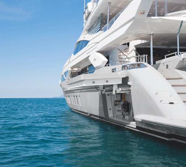 Veloce 140 By Benetti Detail