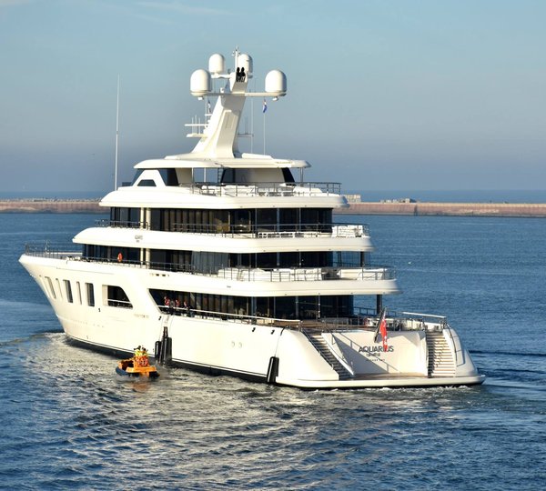 Yacht AQUARIUS By Feadship - Aft Launch