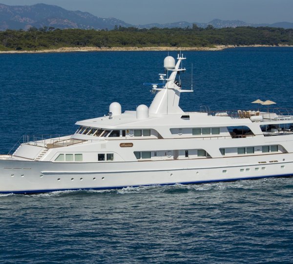 Yacht ILLUSSION By Feadship - Exterior  