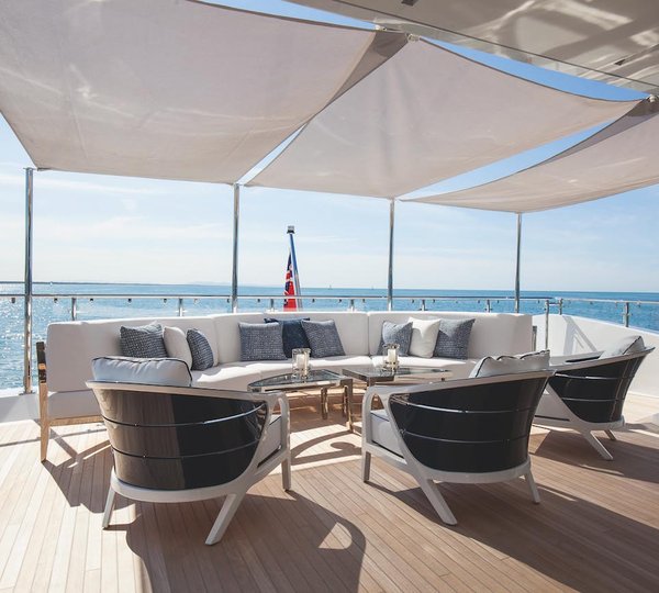 Aft Upper Deck Louning Area