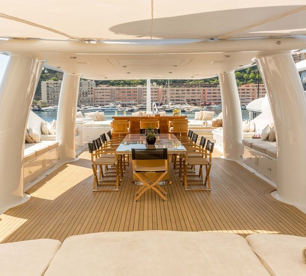 Alfresco Dining On Deck