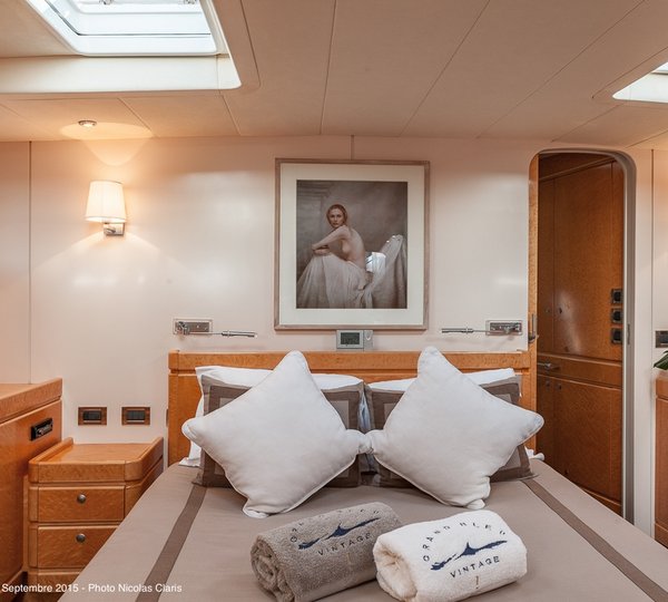 Charter Yacht Grand Bleu Vintage Guest Cabin