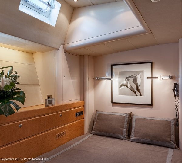 Charter Yacht Grand Bleu Vintage Guest Cabin 