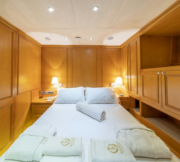 Double Cabin - Guests