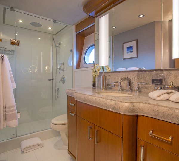 Ensuite Guest Bathroom