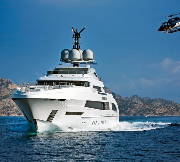 70 Metre Galactica Super Nova