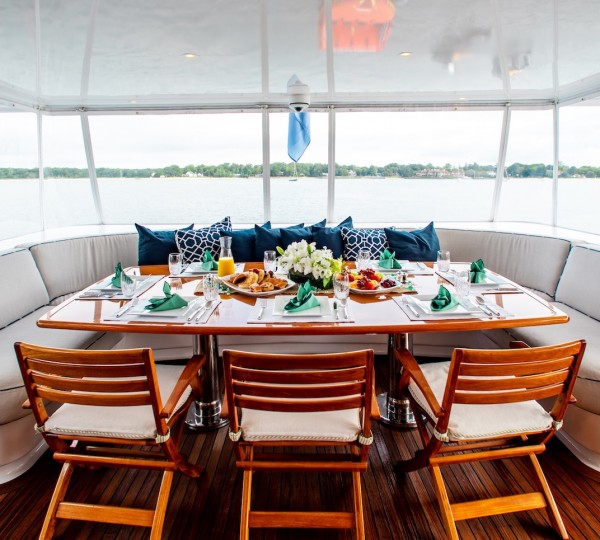 Main Deck Aft Dining