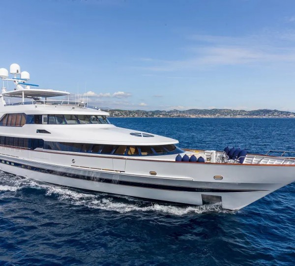 Motor Yacht LUCY III