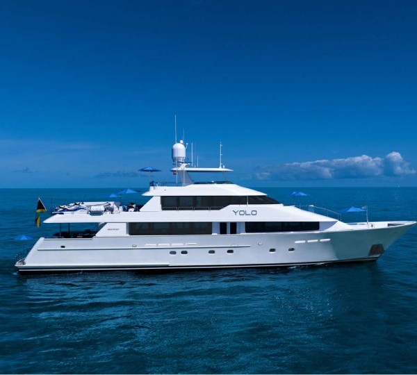 Motor Yacht YOLO
