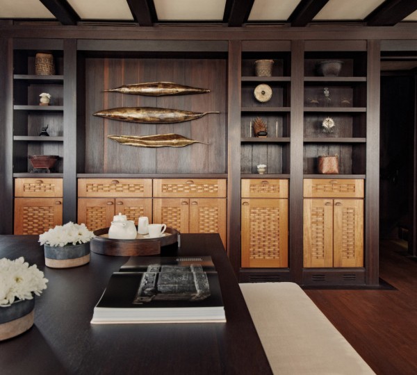 Saloon - Dining Table