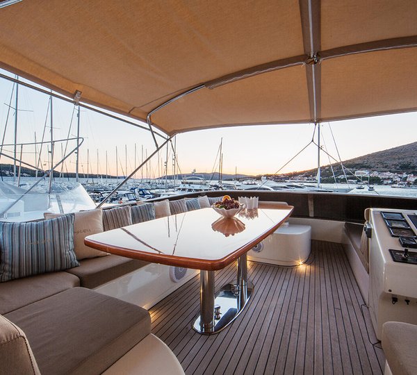 Seating Area On Flybridge