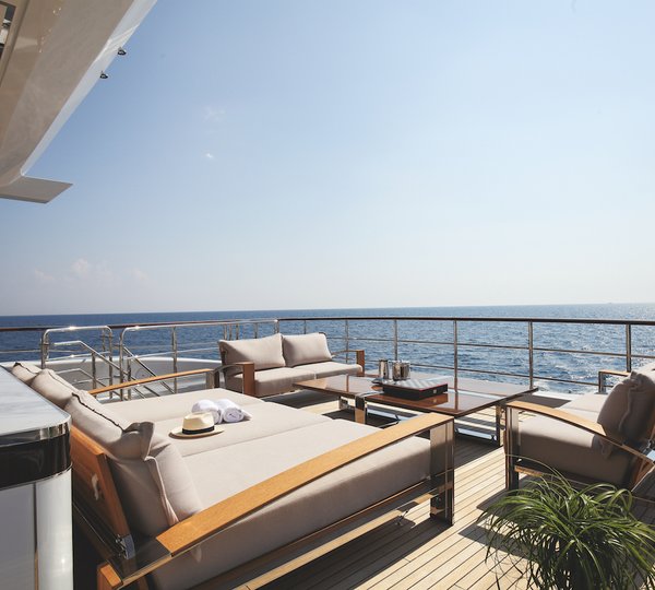 Sunbathing And Relaxation Area Aft