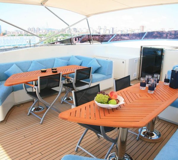 Tutku alfresco dining