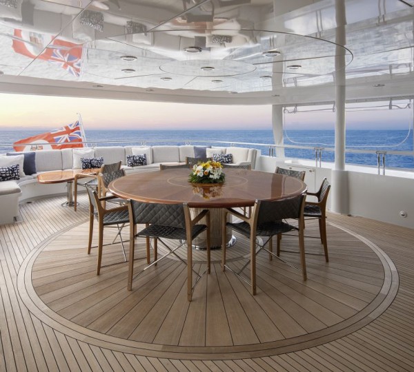 Upper Deck Aft Deck Dining
