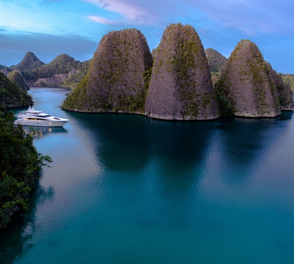 Yacht Paradise In Raja Ampat