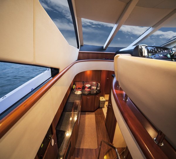 Yacht SAINT GEORGE Galley