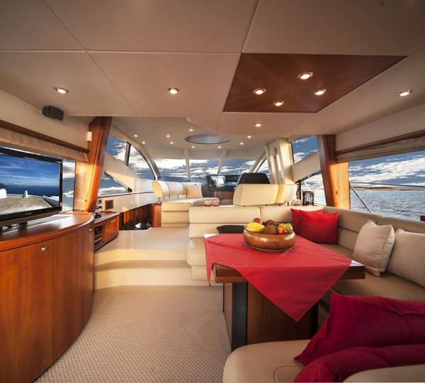 Yacht SAINT GEORGE Salon