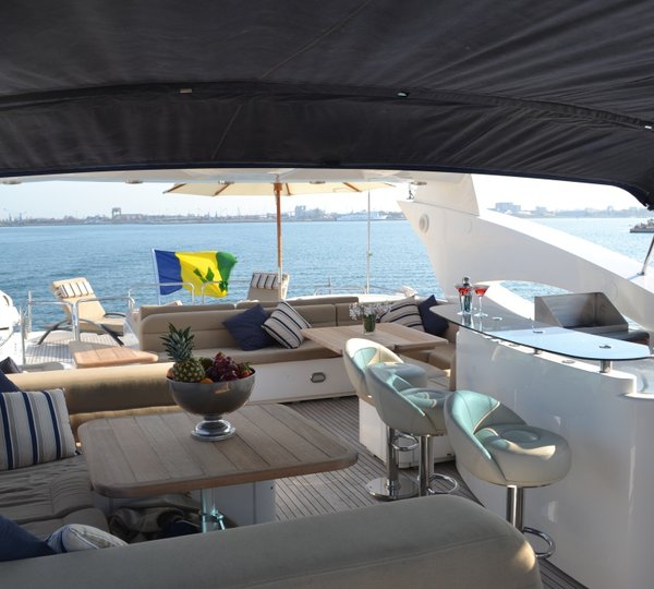 BEACHSEEKER -  Sundeck Dining