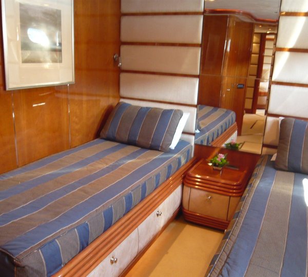 BEACHSEEKER -  Twin Cabin 2