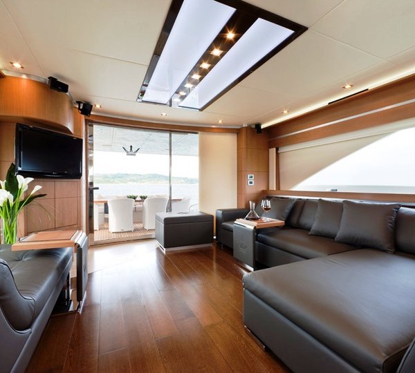 KAIJOU -  Salon looking aft