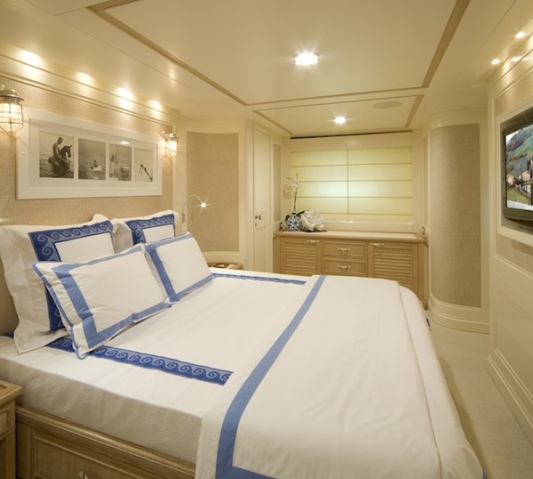 Sanlorenzo SD92 yacht ONE MY WAY - accommodation