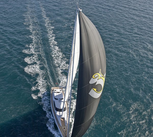 Yacht Encore, an Alloy Superyacht | CHARTERWORLD Luxury Superyacht Charters