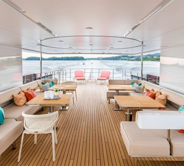 34m Motor Yacht Moon Sand Too - Copyright Feadship