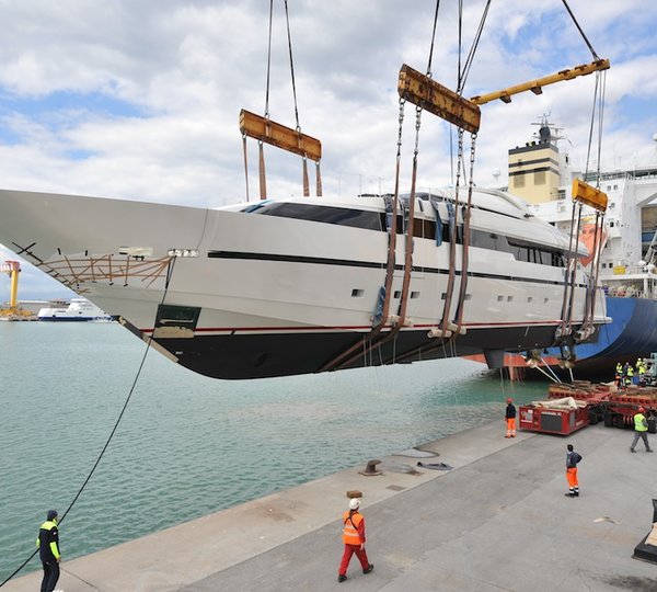 40Alloy motor yacht Liliya launched