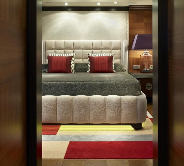 60m Motor Yacht Kaisers Guest Cabin