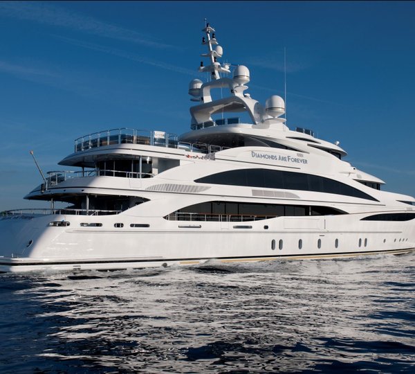 61m Motor yacht Diamonds are Forever launched by Benetti Yachts