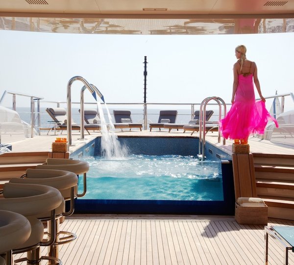 70m luxury superyacht Numptia - Outdoor relaxation