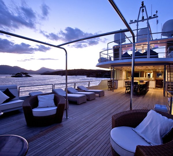 ACHILLIES - Bridge Aft