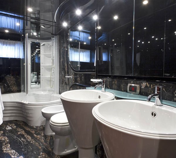 ADRIATIC BLUES - Master ensuite